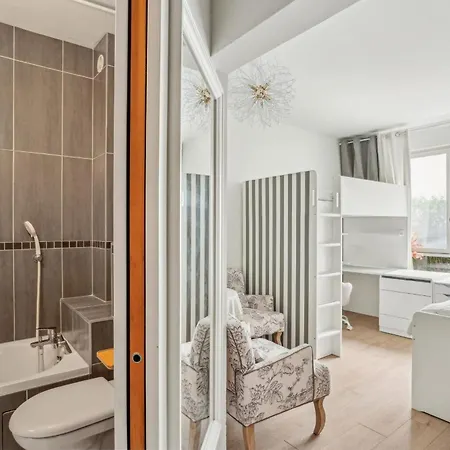 Place Victor Hugo - Mesnil 1bdr By B'your Paris